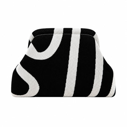 Knitty – The Snap-Shut Makeup Bag
