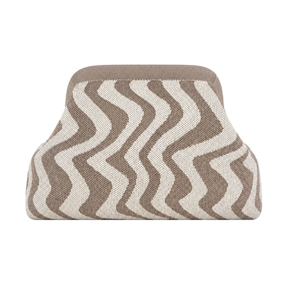 Knitty – The Snap-Shut Makeup Bag